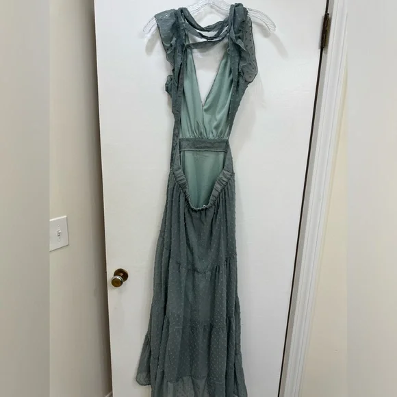 Altar’d State Jenessa Sage open back maxi dress - Picture 4 of 5